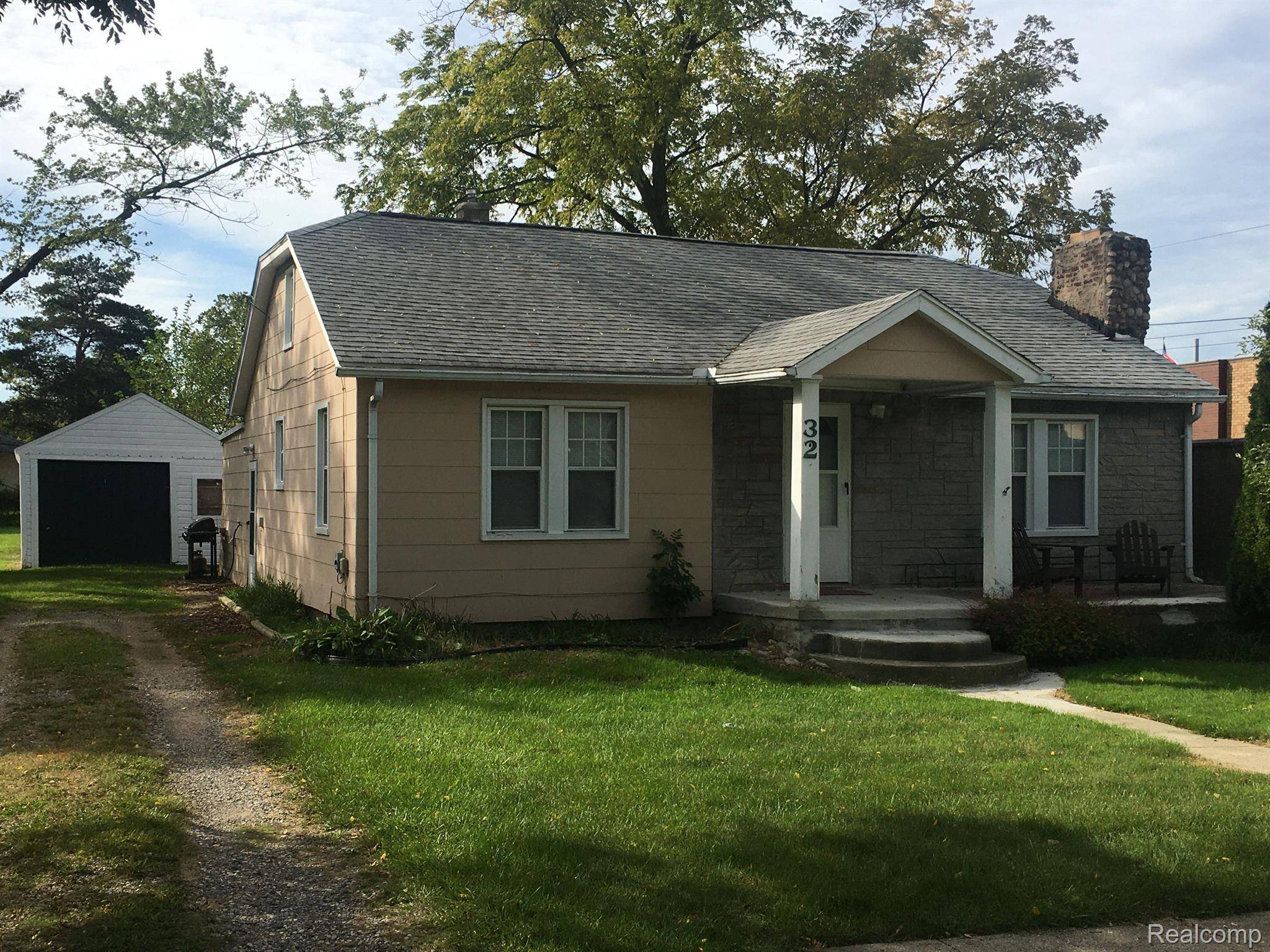 Troy, MI 48083,32 STARR DR