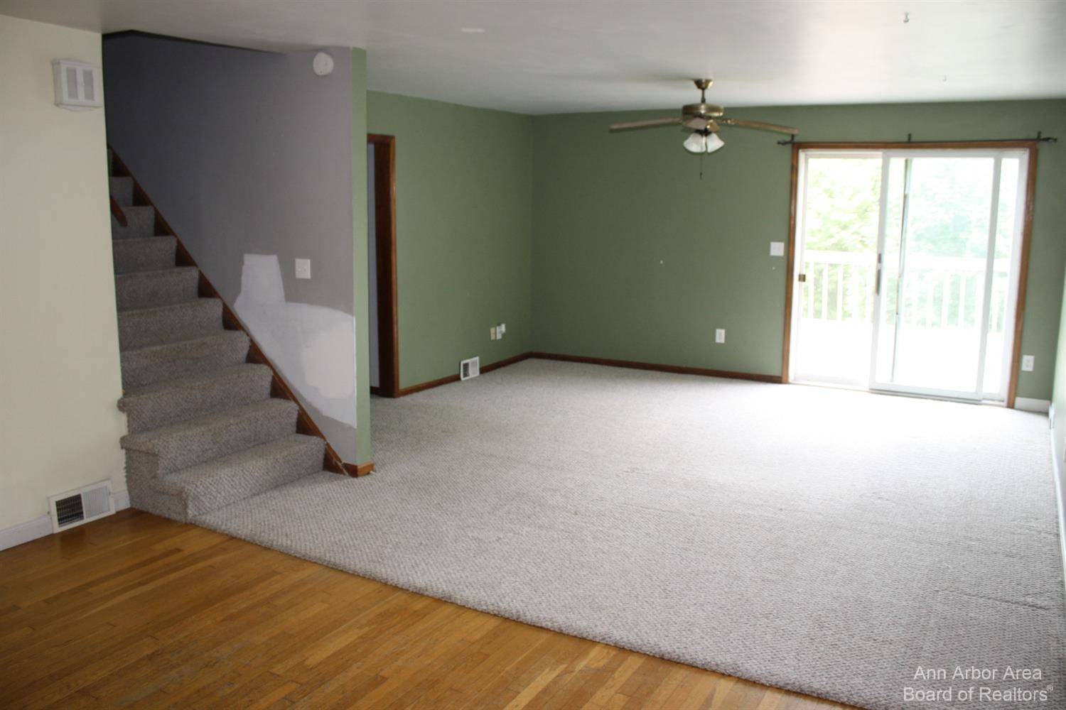 Manchester, MI 48158,712 City RD