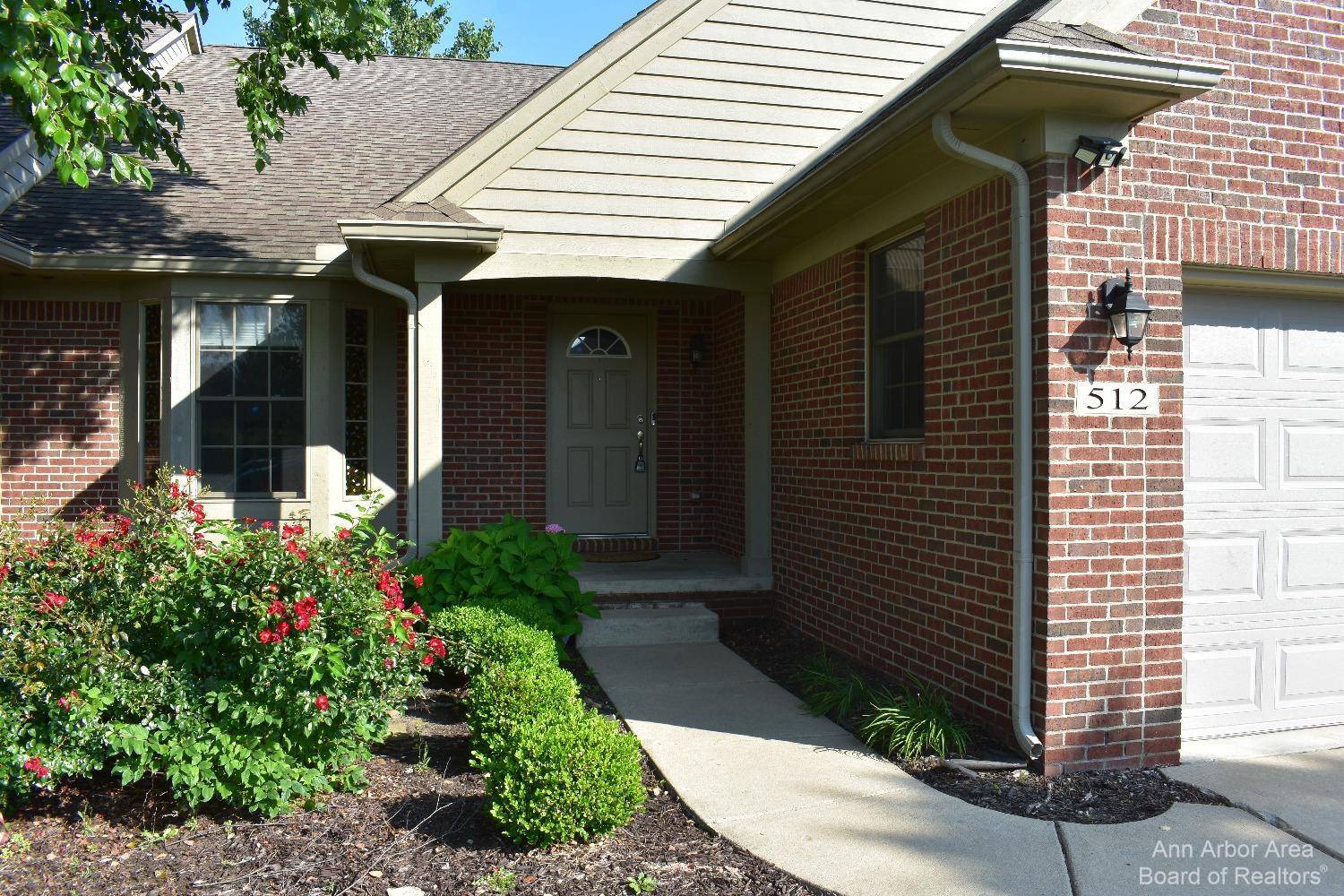 Dundee, MI 48131,512 BrooksHollow CT