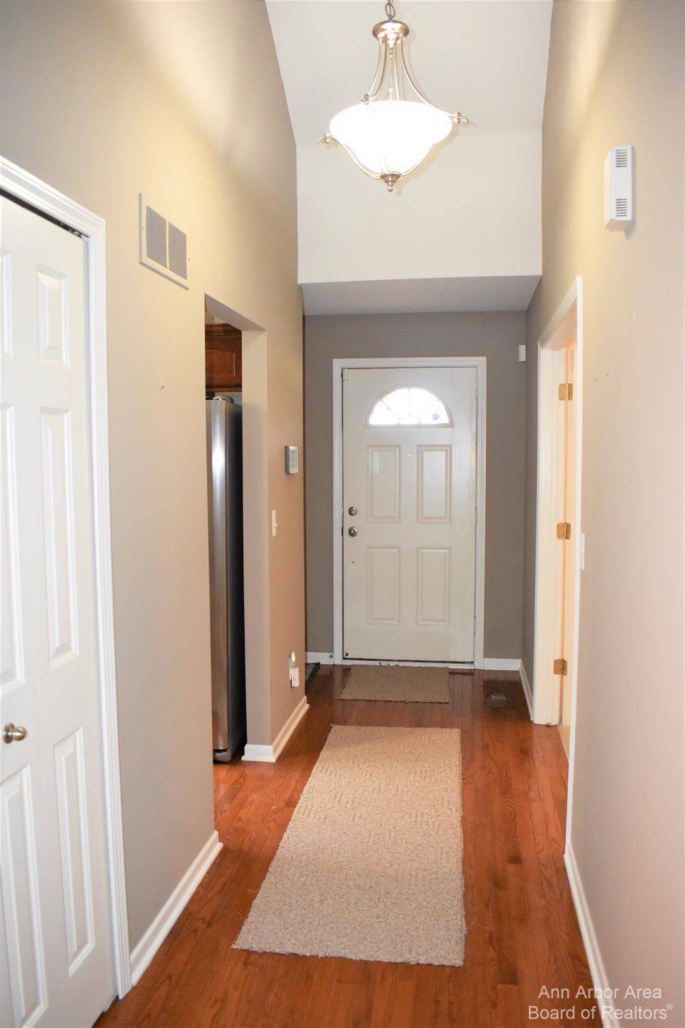 Dundee, MI 48131,512 BrooksHollow CT