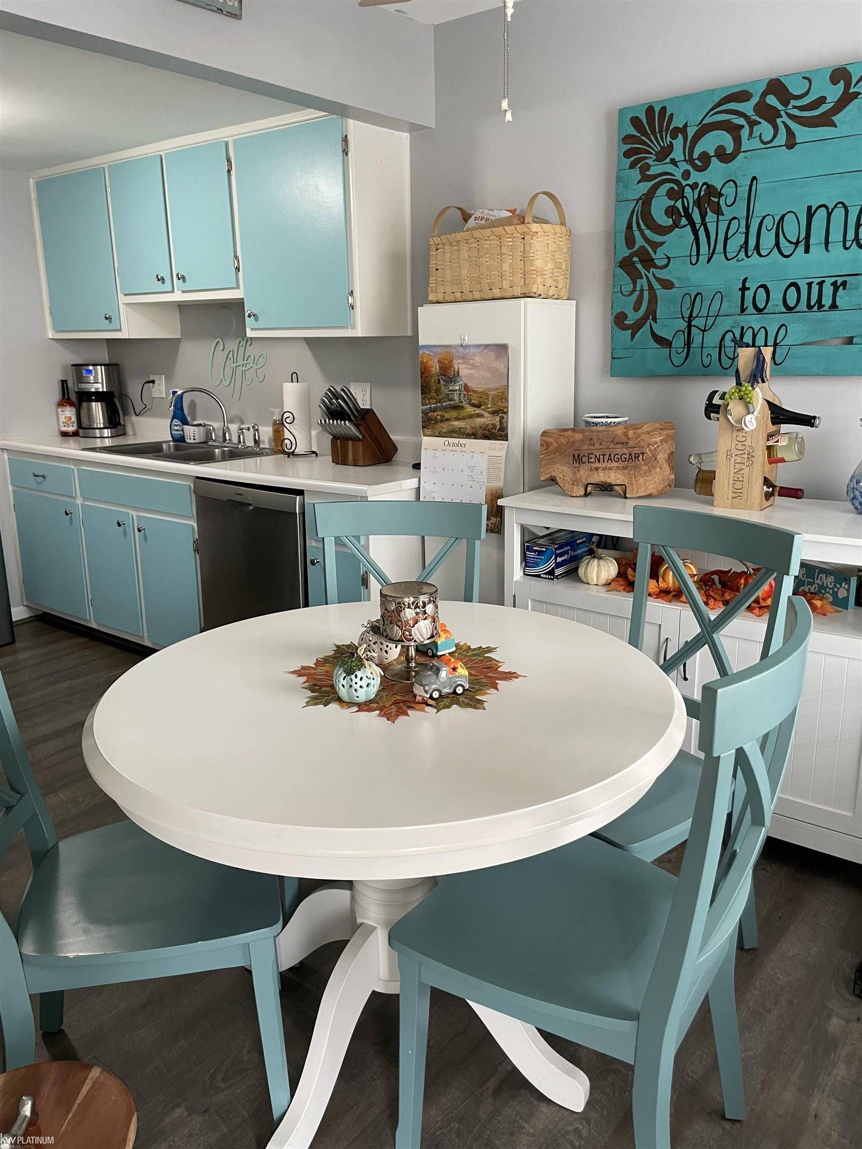 Harrison Twp, MI 48045,39716 Manor