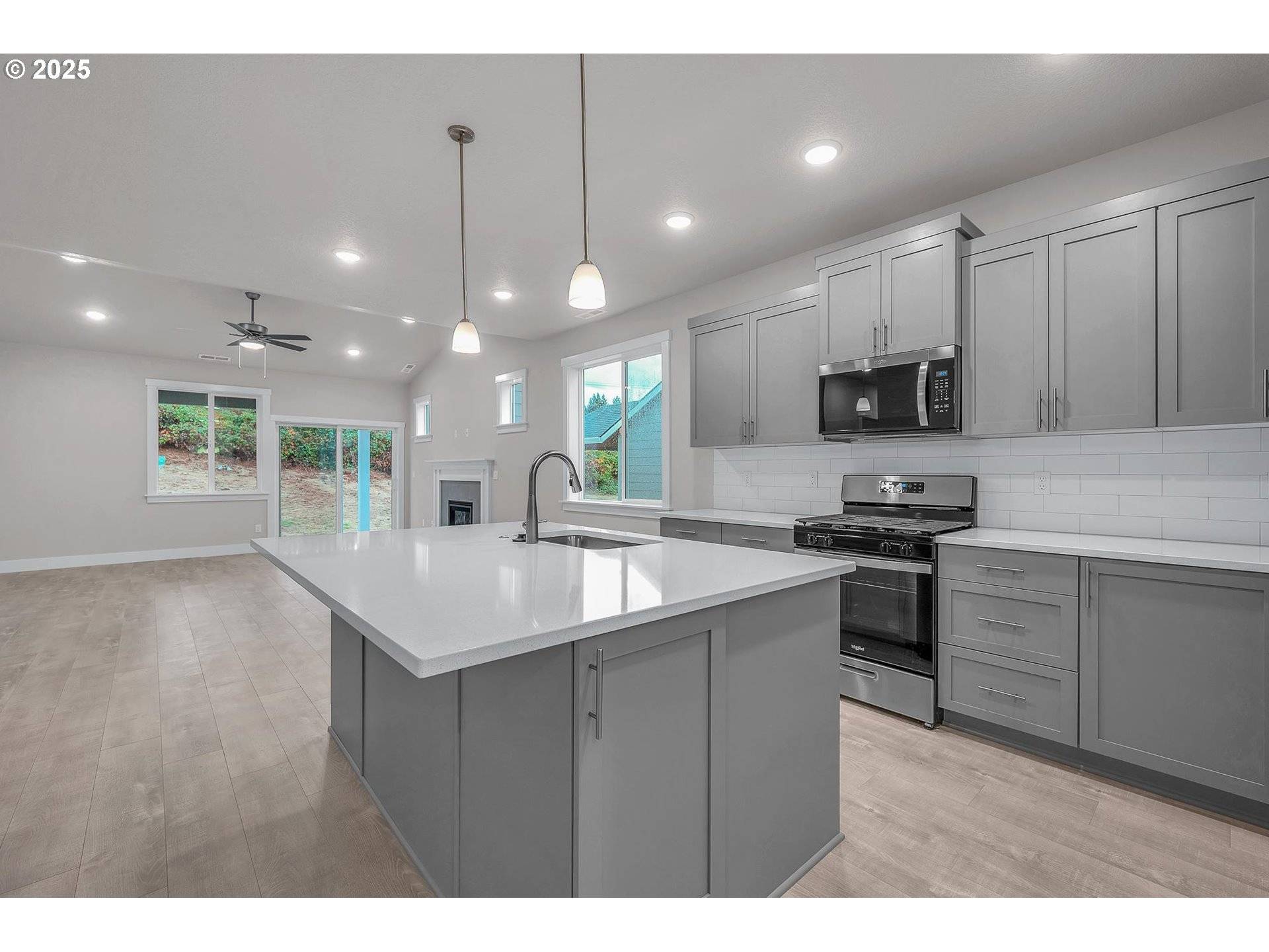 St Helens, OR 97051,35551 VALLEY VIEW DR