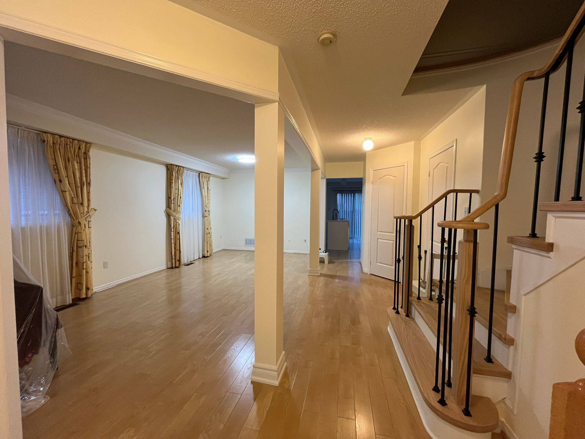 Richmond Hill, ON L4B 4P3,57 Rideau DR