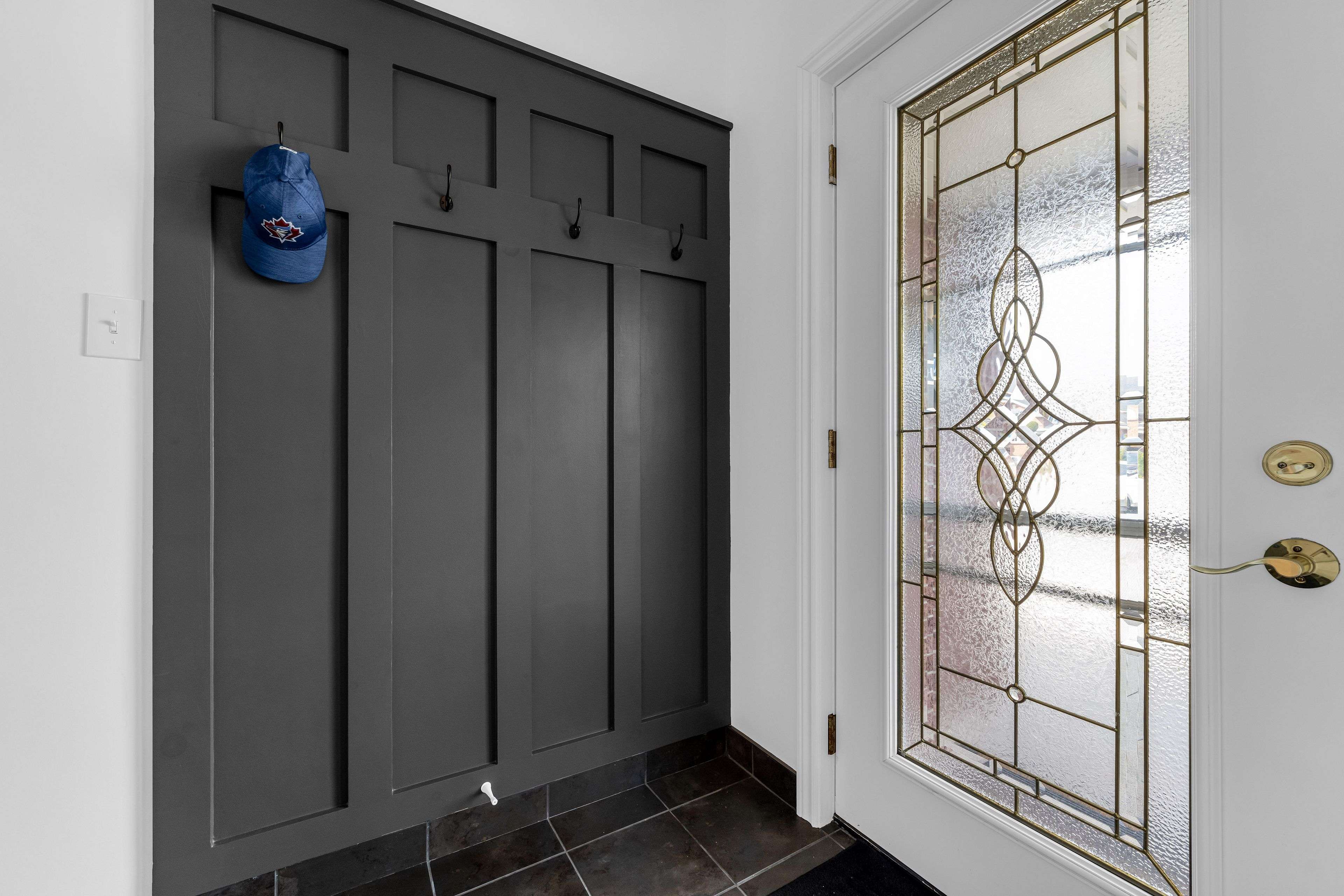 Niagara Falls, ON L2H 3A9,8142 Marcon ST