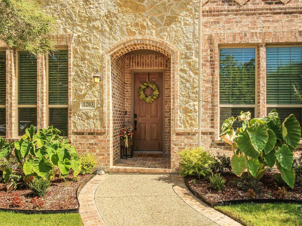 Arlington, TX 76005,1203 Autumn Mist Way