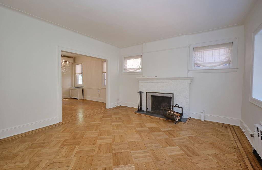 Brooklyn, NY 11209,16 Colonial Gardens