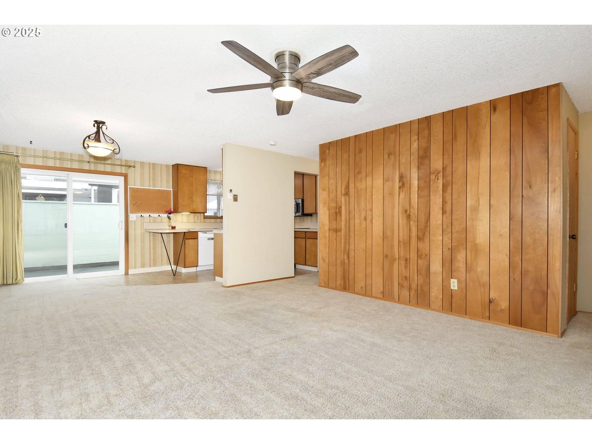 Gresham, OR 97030,579 NE FLEMING AVE #C-41