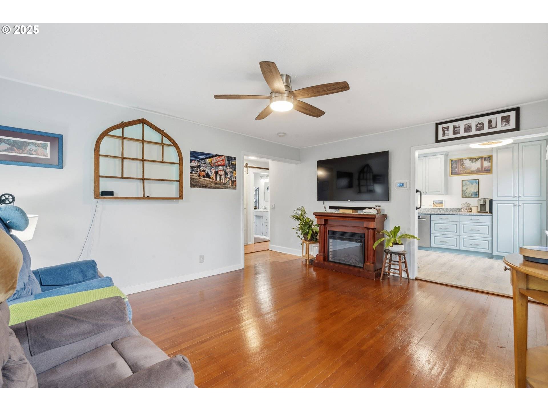 Salem, OR 97302,585 MADRONA AVE S