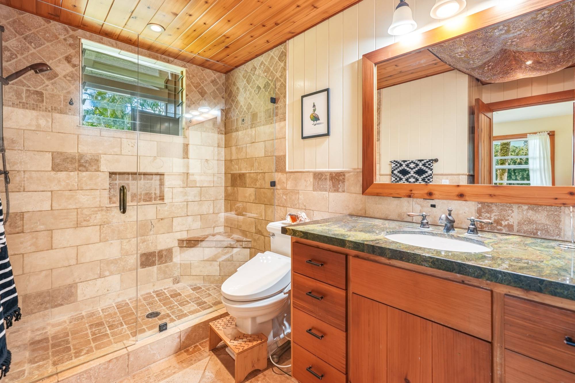 Kilauea, HI 96754,5641 KAHILIHOLO RD