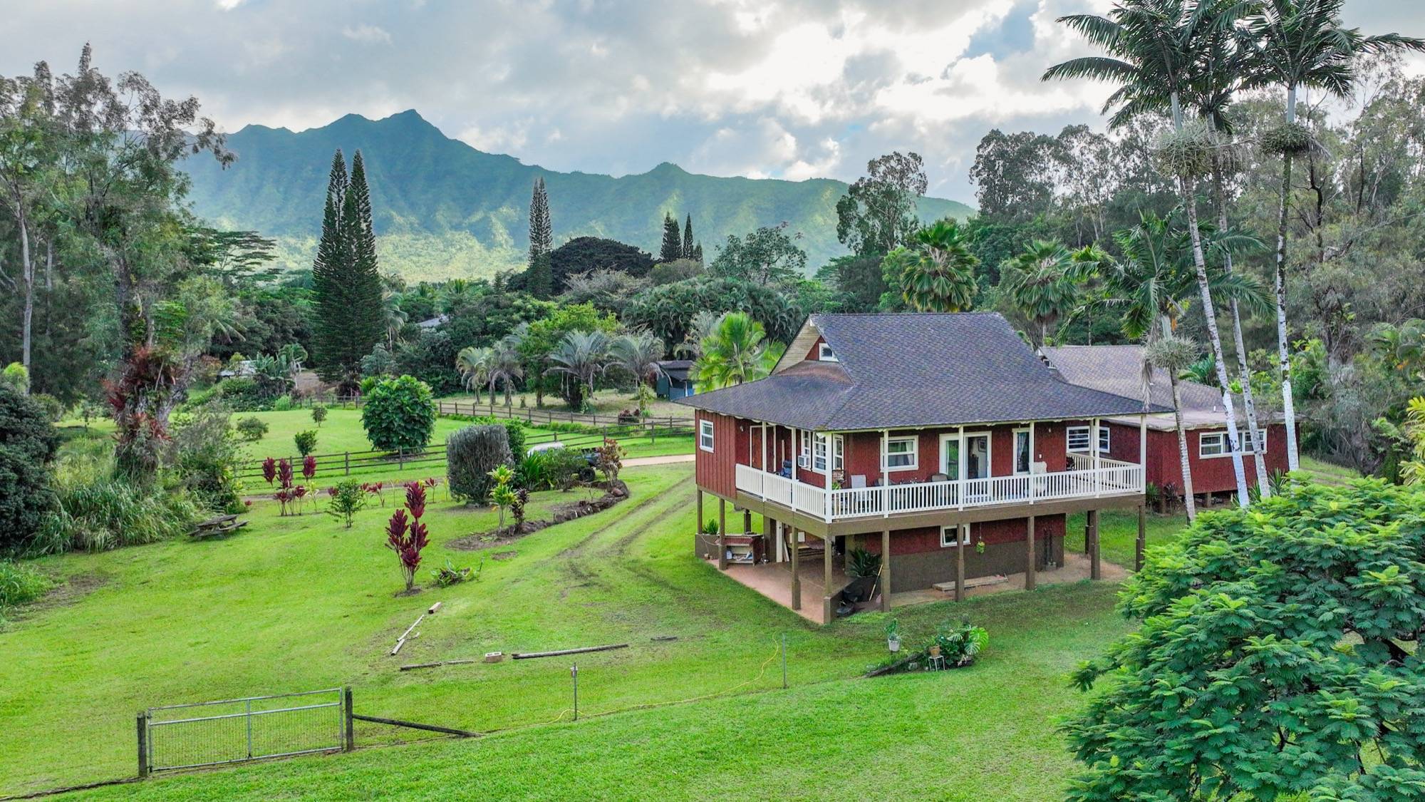 Kilauea, HI 96754,5641 KAHILIHOLO RD