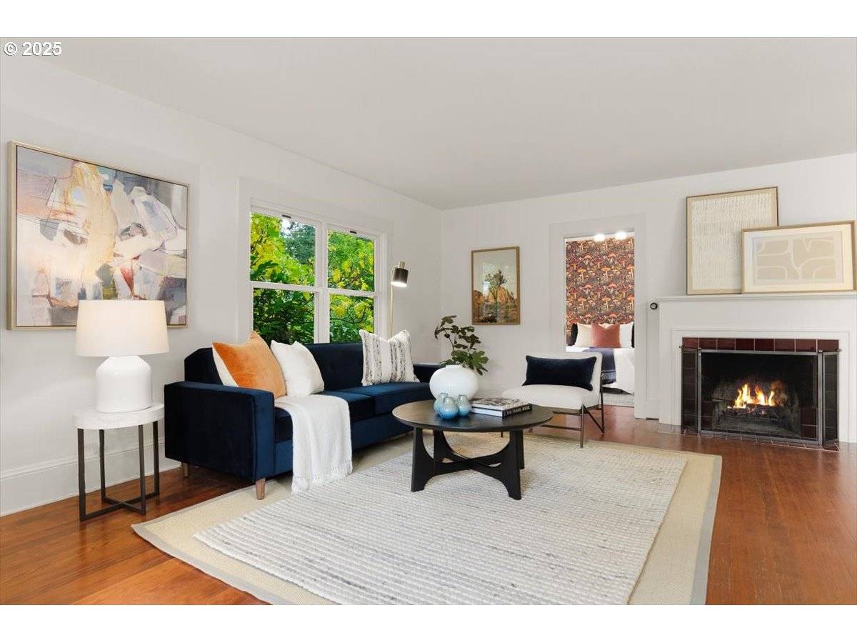 Portland, OR 97219,8342 SW 41ST AVE