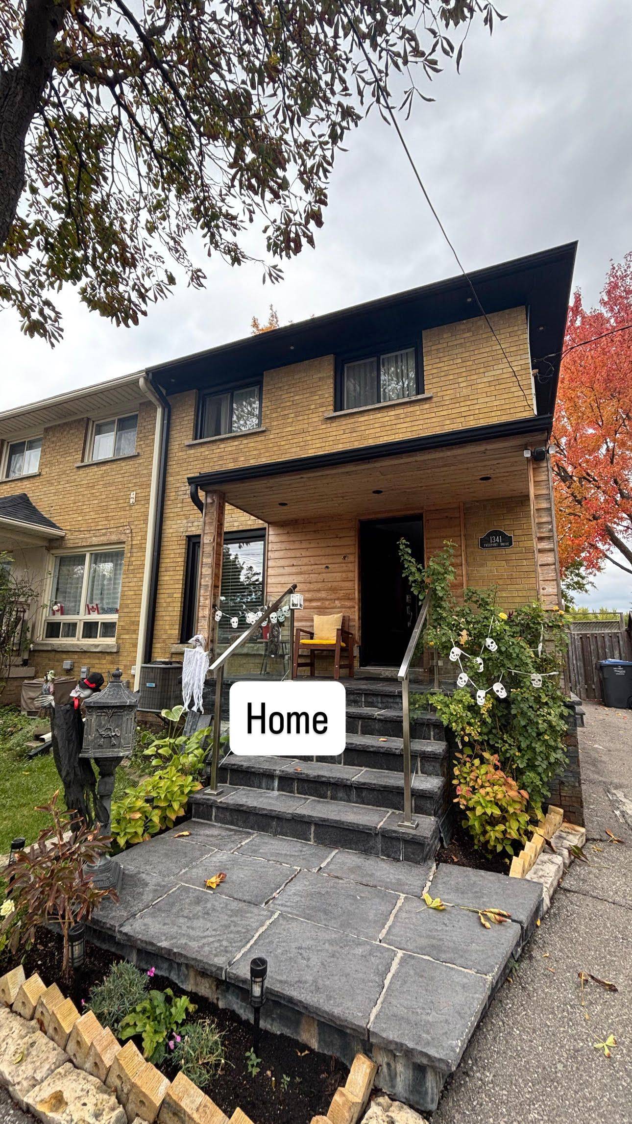 Mississauga, ON L5C 1S5,1341 Freeport DR