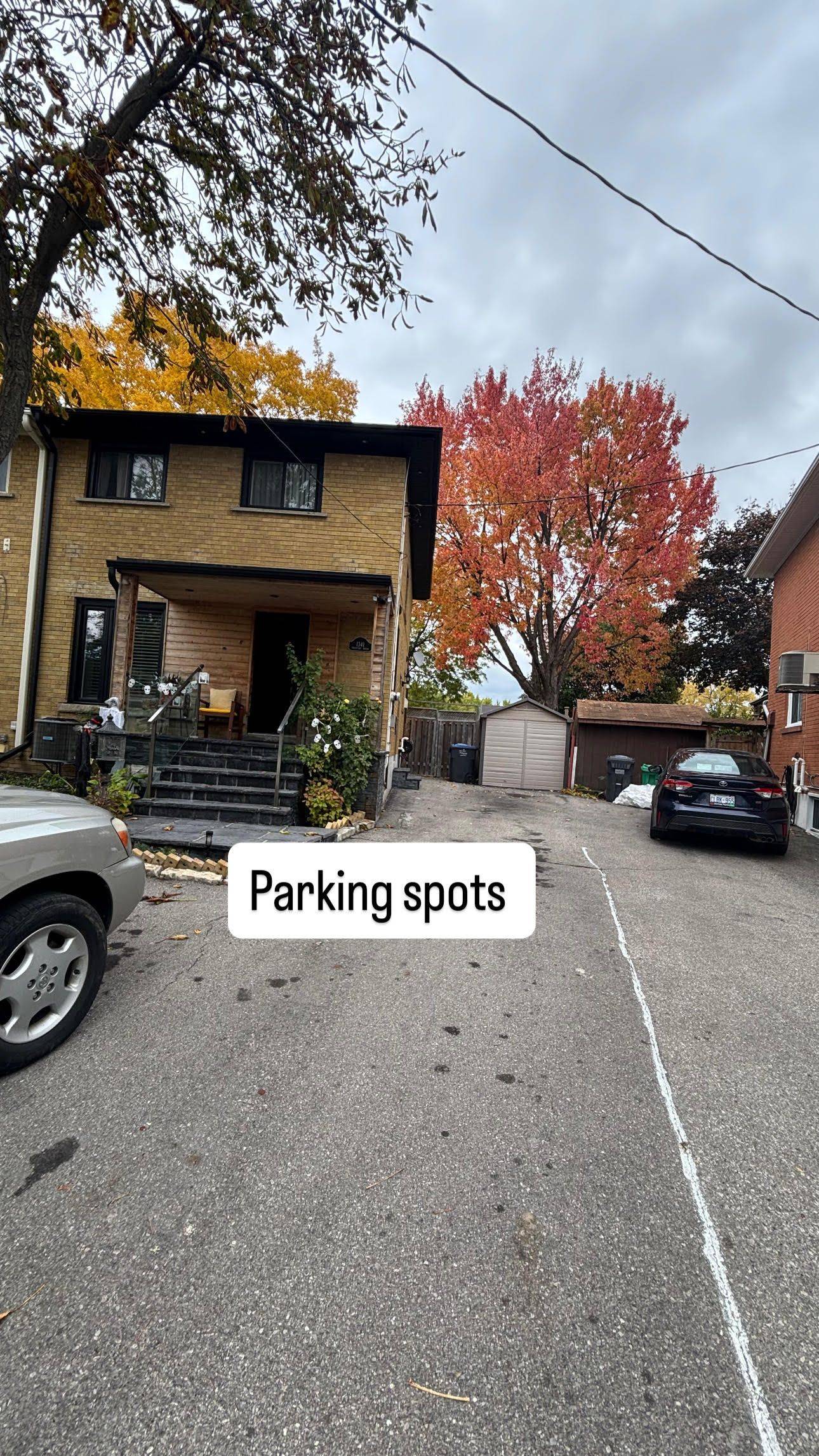 Mississauga, ON L5C 1S5,1341 Freeport DR