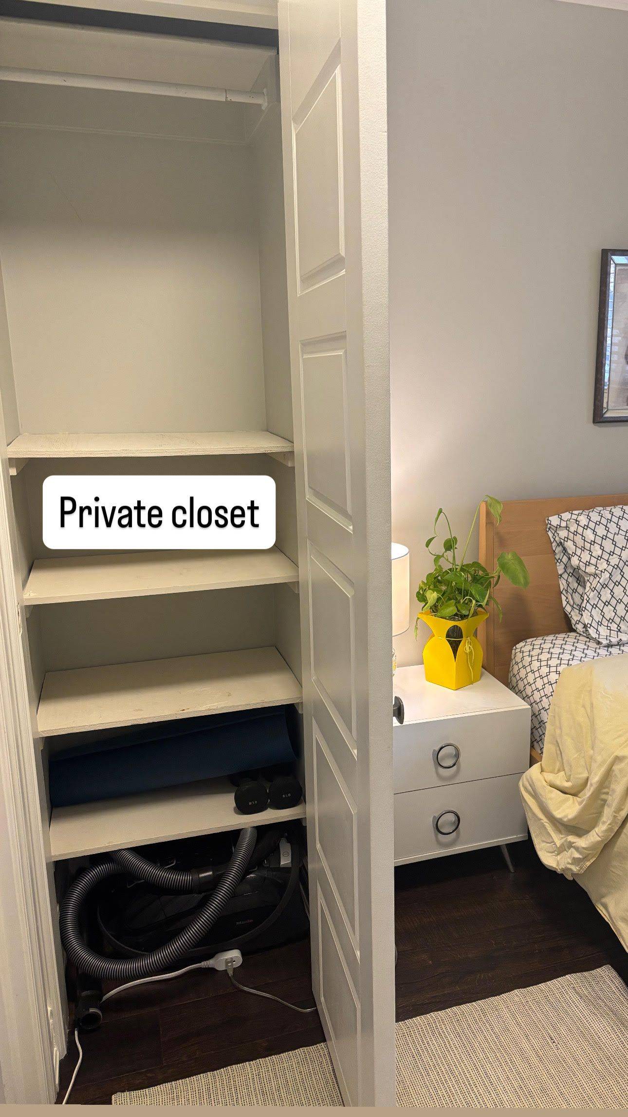 Mississauga, ON L5C 1S5,1341 Freeport DR