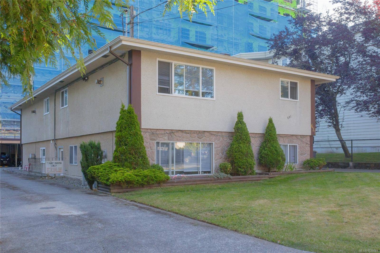 Esquimalt, BC V9A 6N8,621 Constance Ave