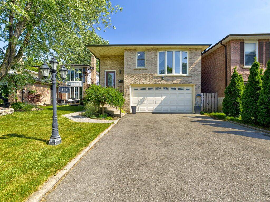 Milton, ON L9T 4K3,841 Coulson AVE