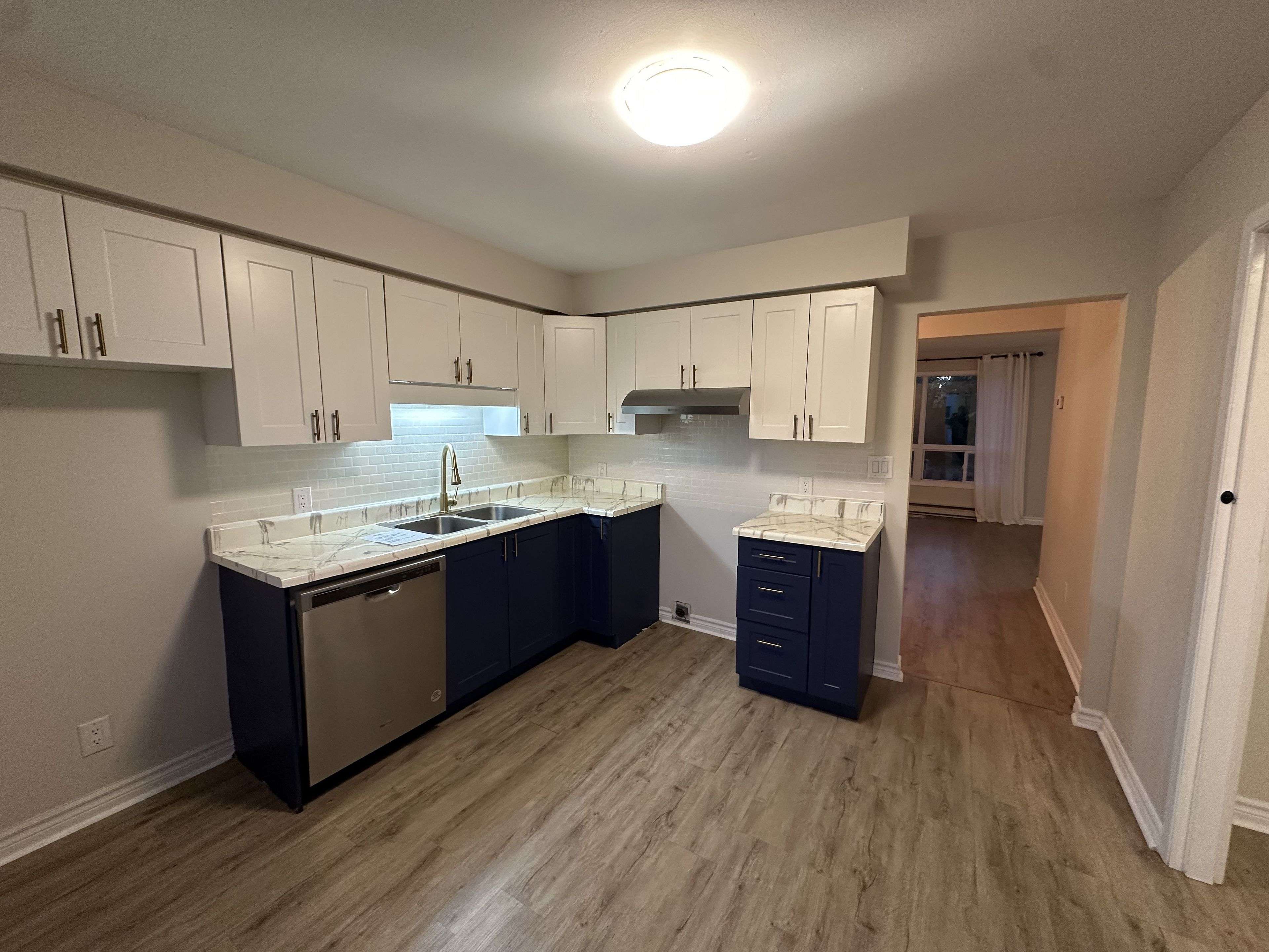 London South, ON N6J 4J3,135 Belmont DR #7