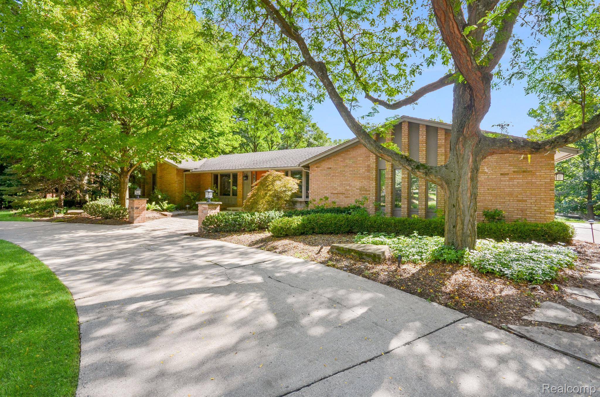 Northville, MI 48167,21356 Lujon DR