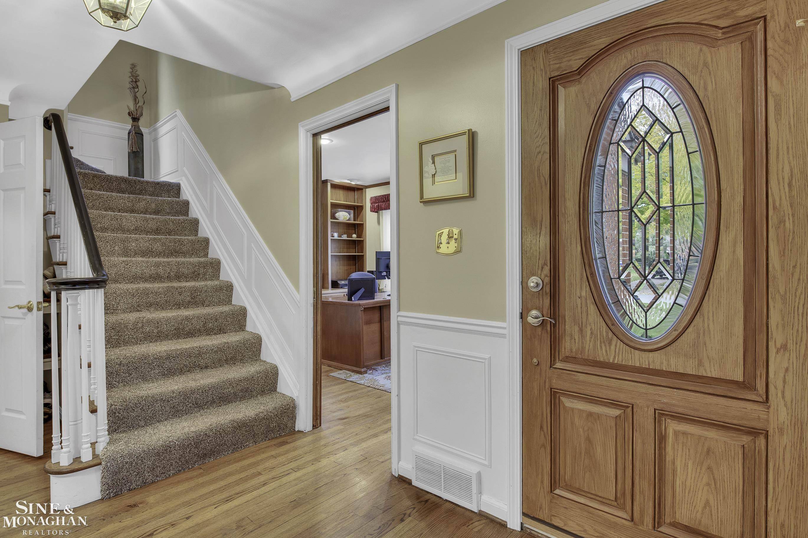 Grosse Pointe Park, MI 48230,504 Pemberton