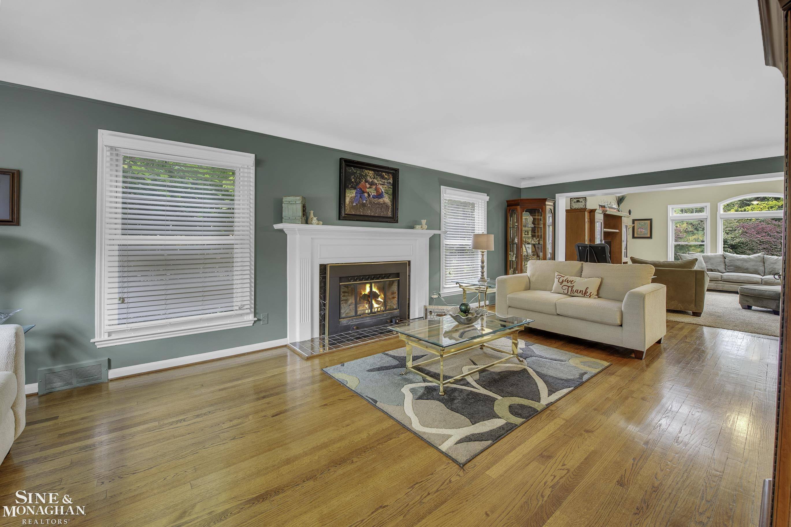 Grosse Pointe Park, MI 48230,504 Pemberton