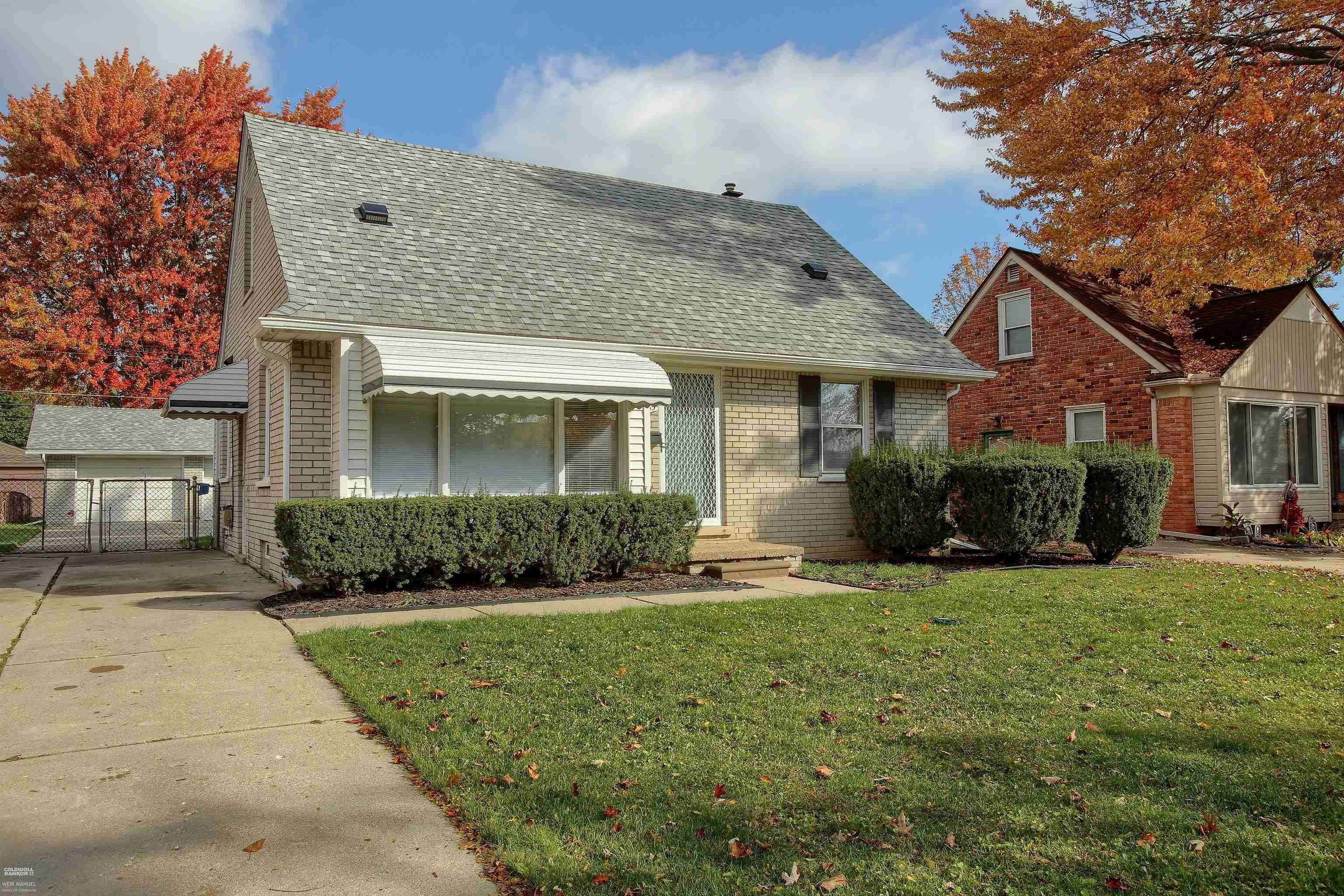 Saint Clair Shores, MI 48080,22635 Rosedale