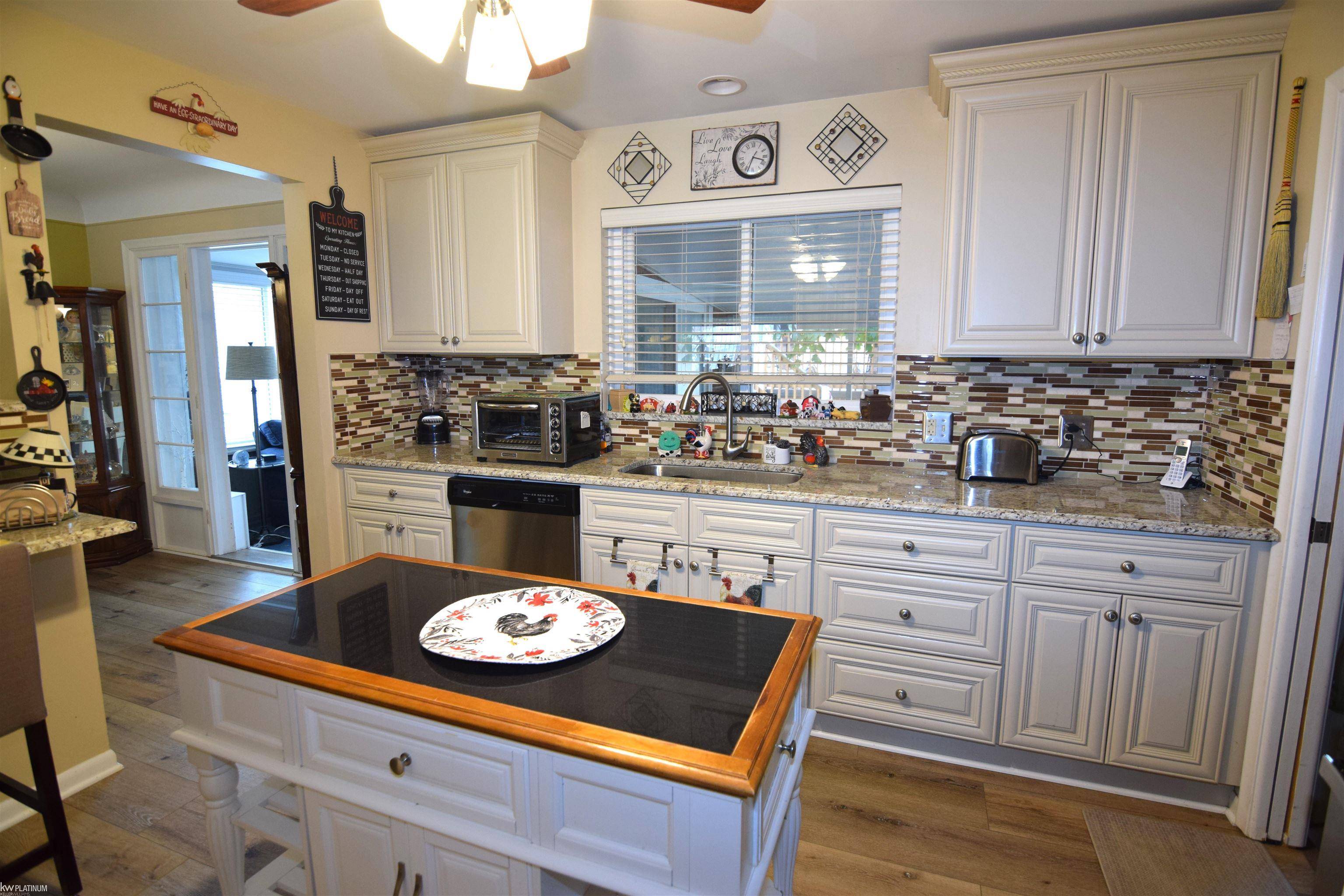 Eastpointe, MI 48021,19066 Mott