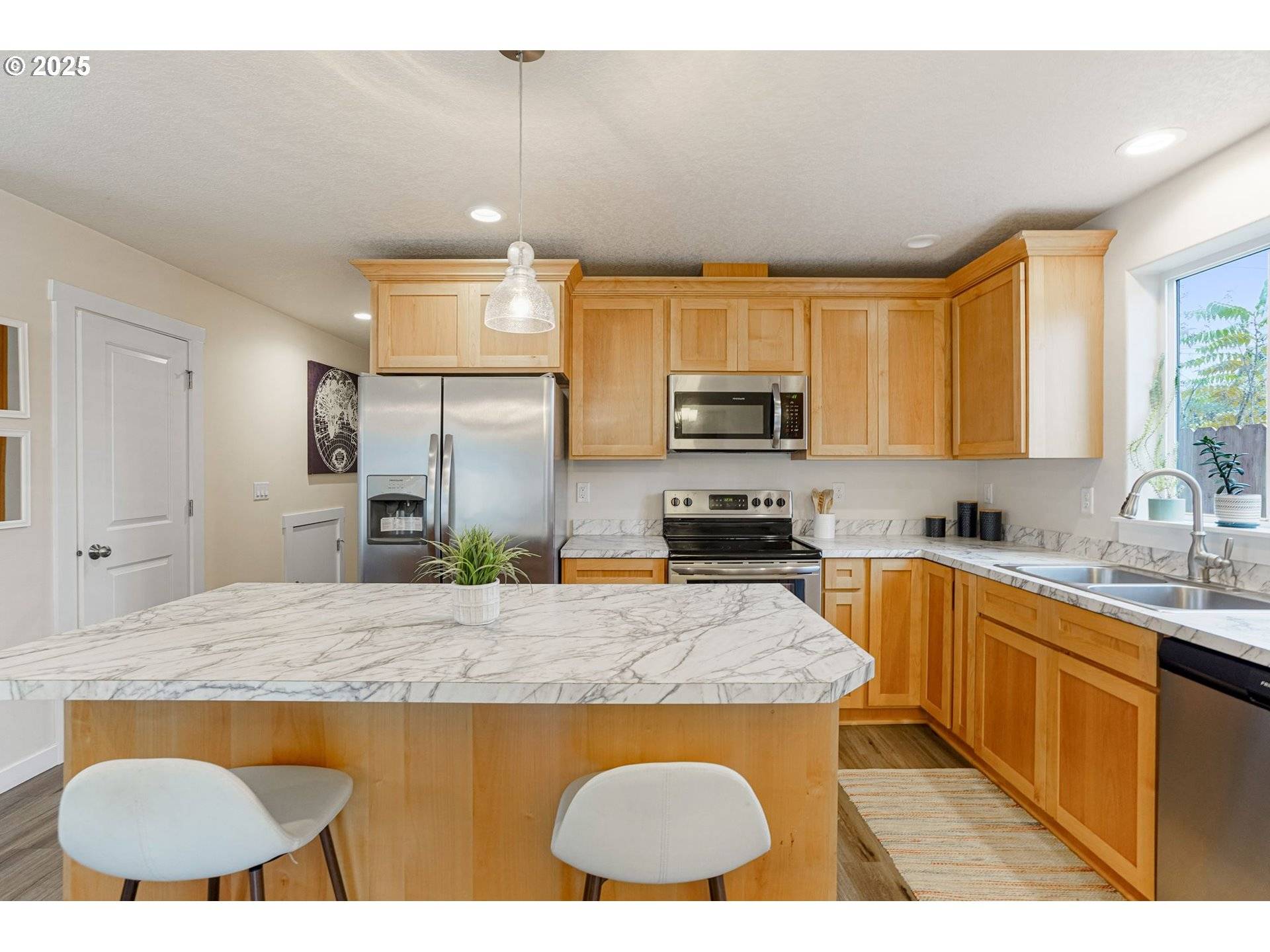 Salem, OR 97301,3902 HAWTHORNE AVE