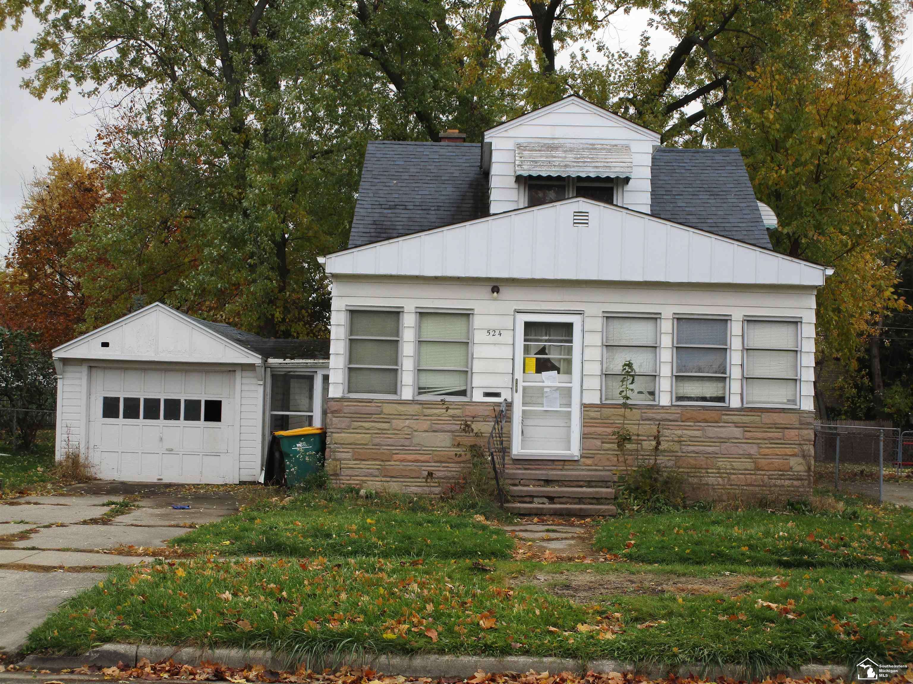 Monroe, MI 48162,524 N Roessler