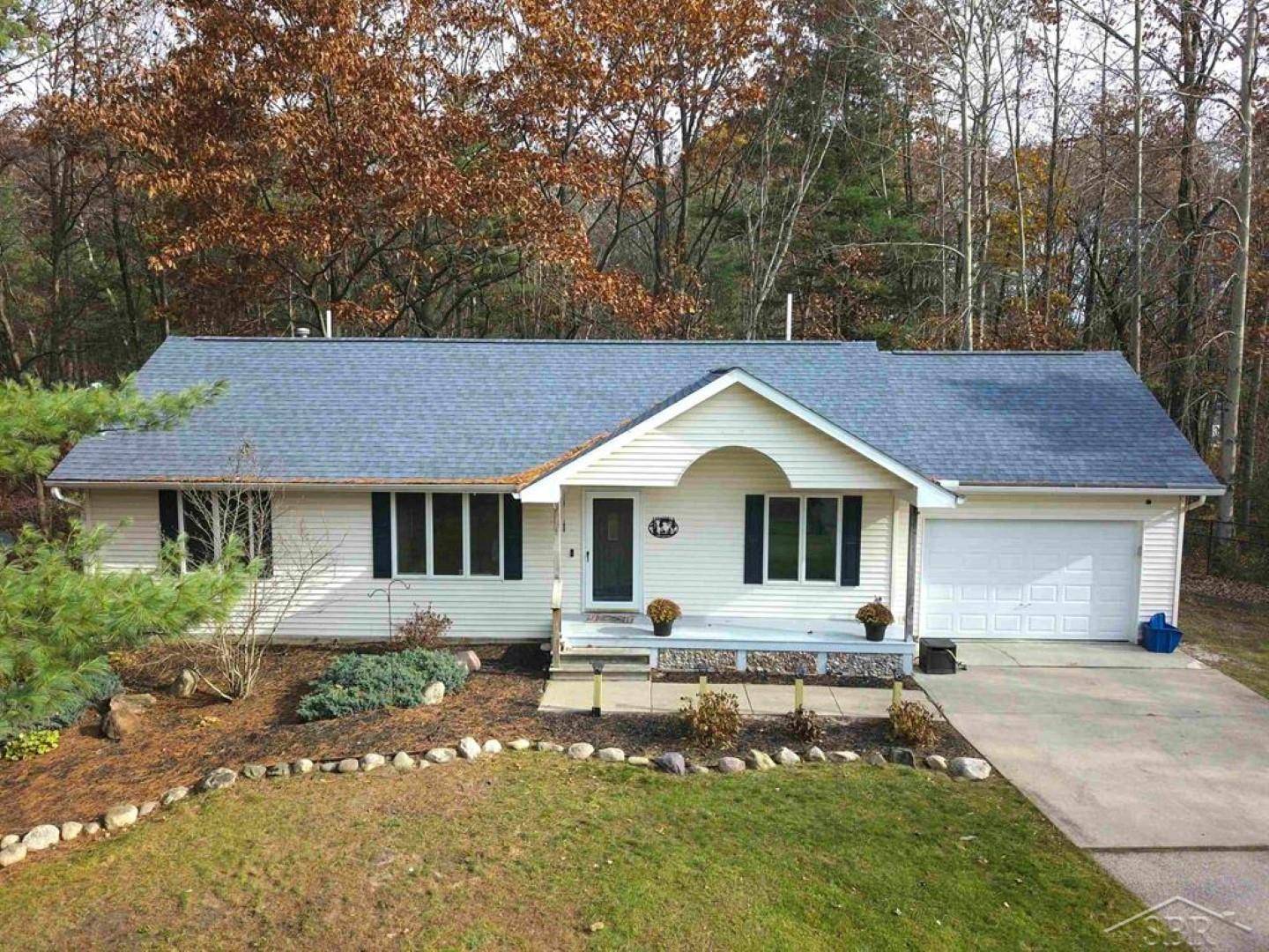 Sanford, MI 48657,5656 N Lake Sanford