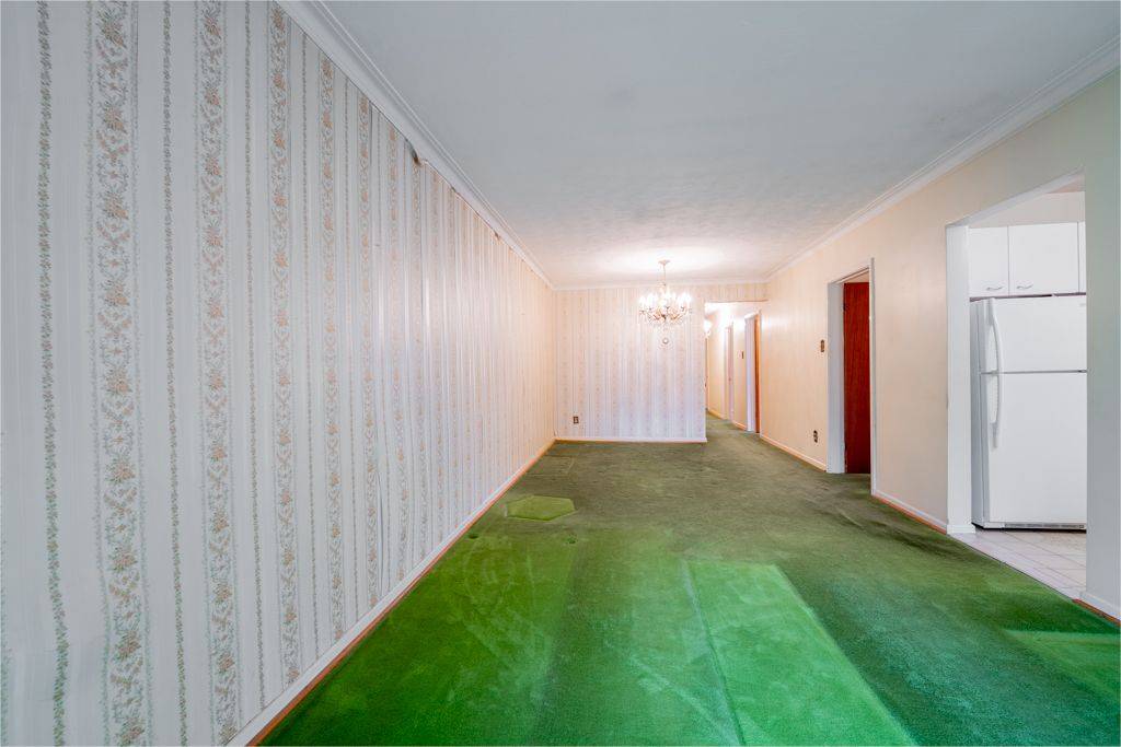 Toronto C13, ON M3A 2Y7,76 Pintail CRES