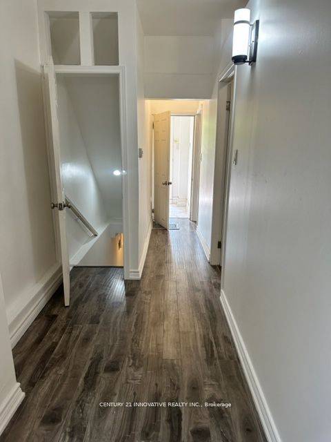 Toronto E03, ON M4C 5G2,29 Eldon AVE