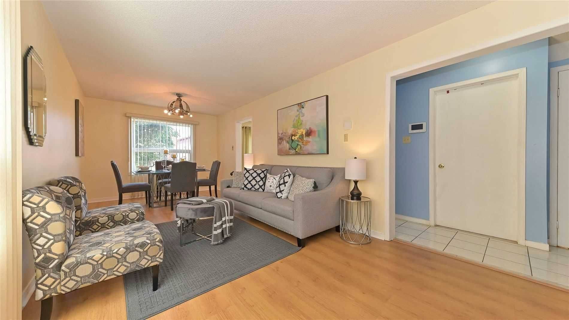 Brampton, ON L6Y 4K3,45 Faywood DR