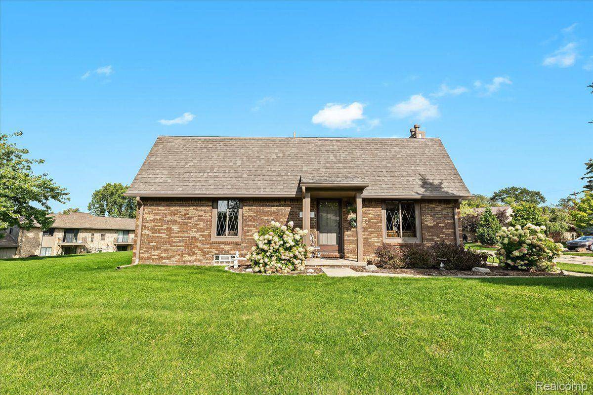 Rochester Hills, MI 48309,1961 PONDVIEW CT