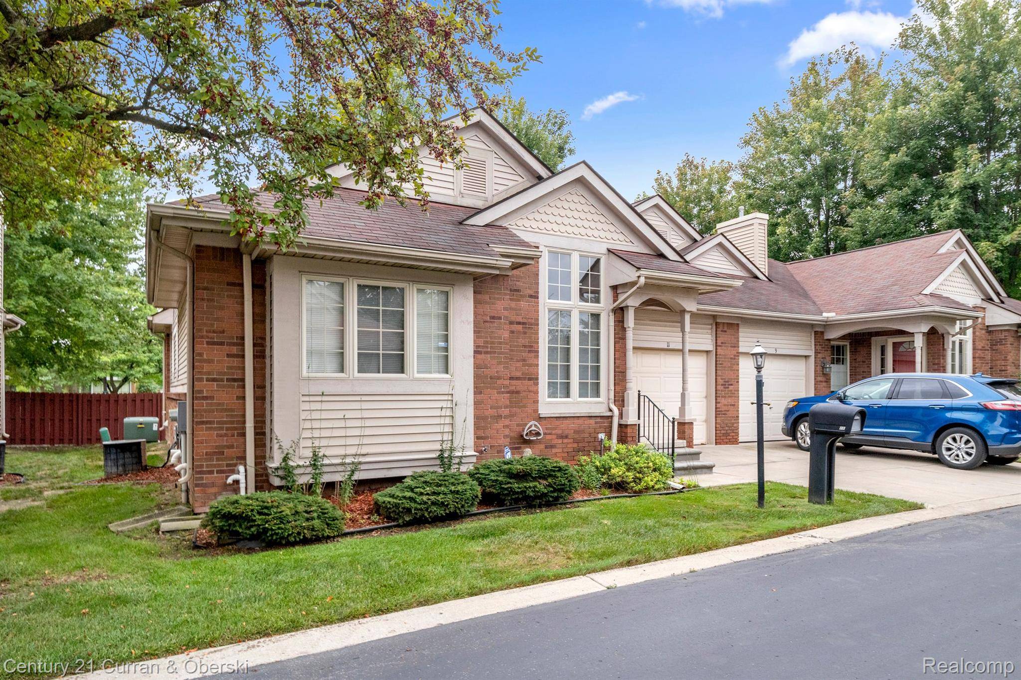 Dearborn Heights, MI 48127,11 CANFIELD CIR #11