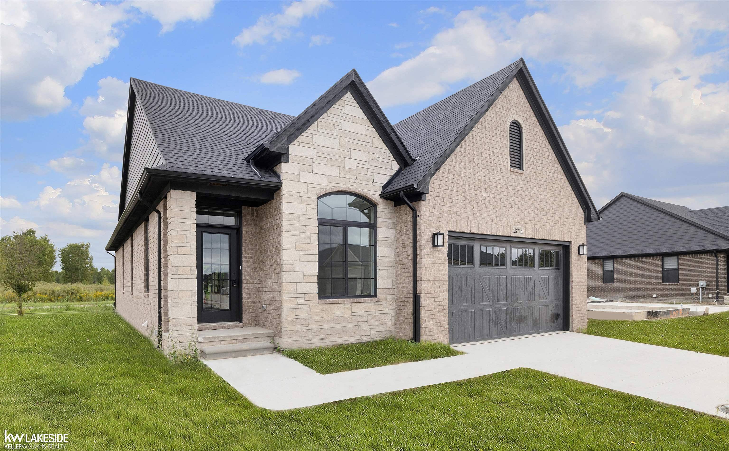 Macomb, MI 48042,18714 Saint Joseph