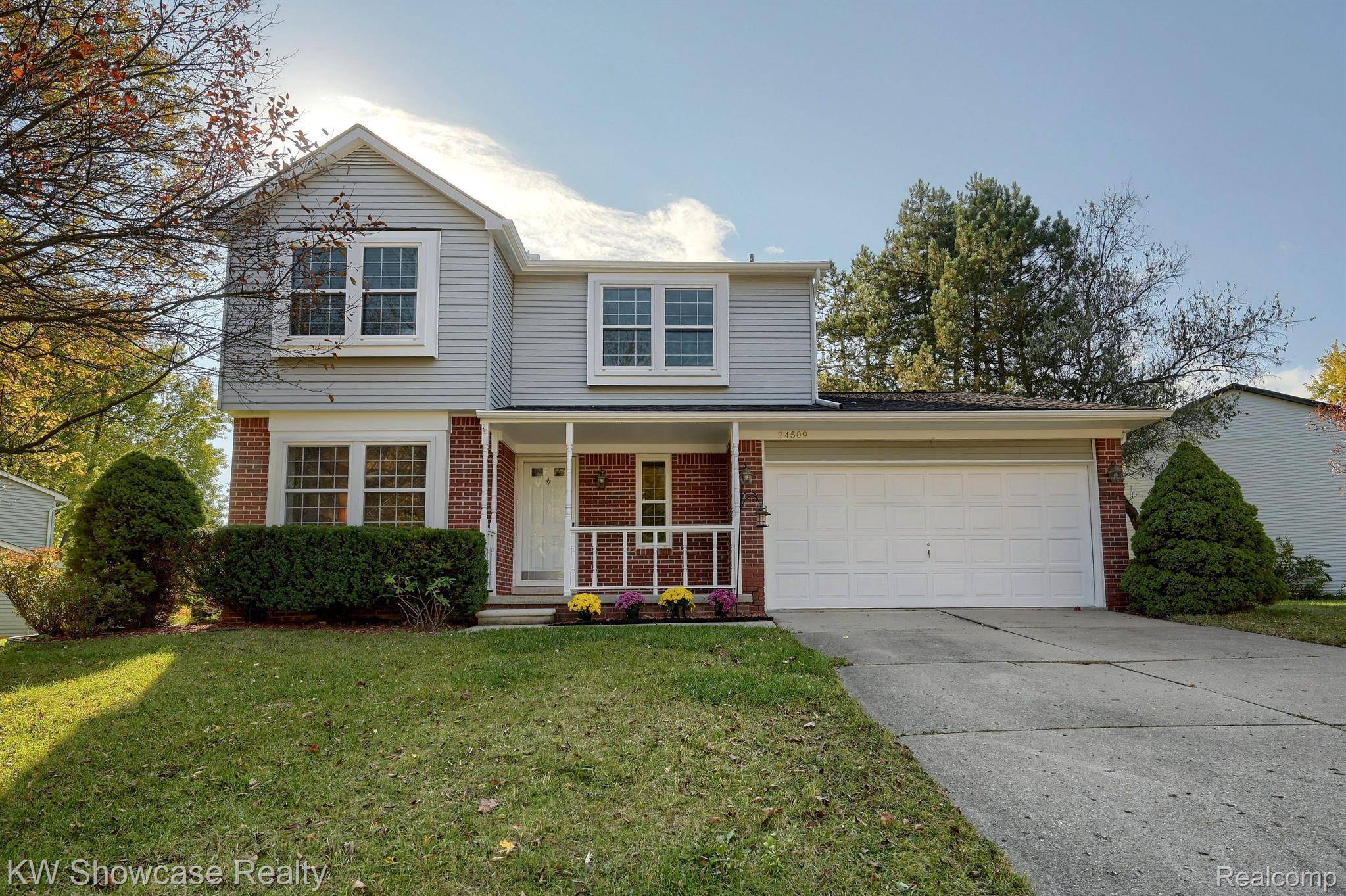 Novi, MI 48374,24509 SIMMONS DR