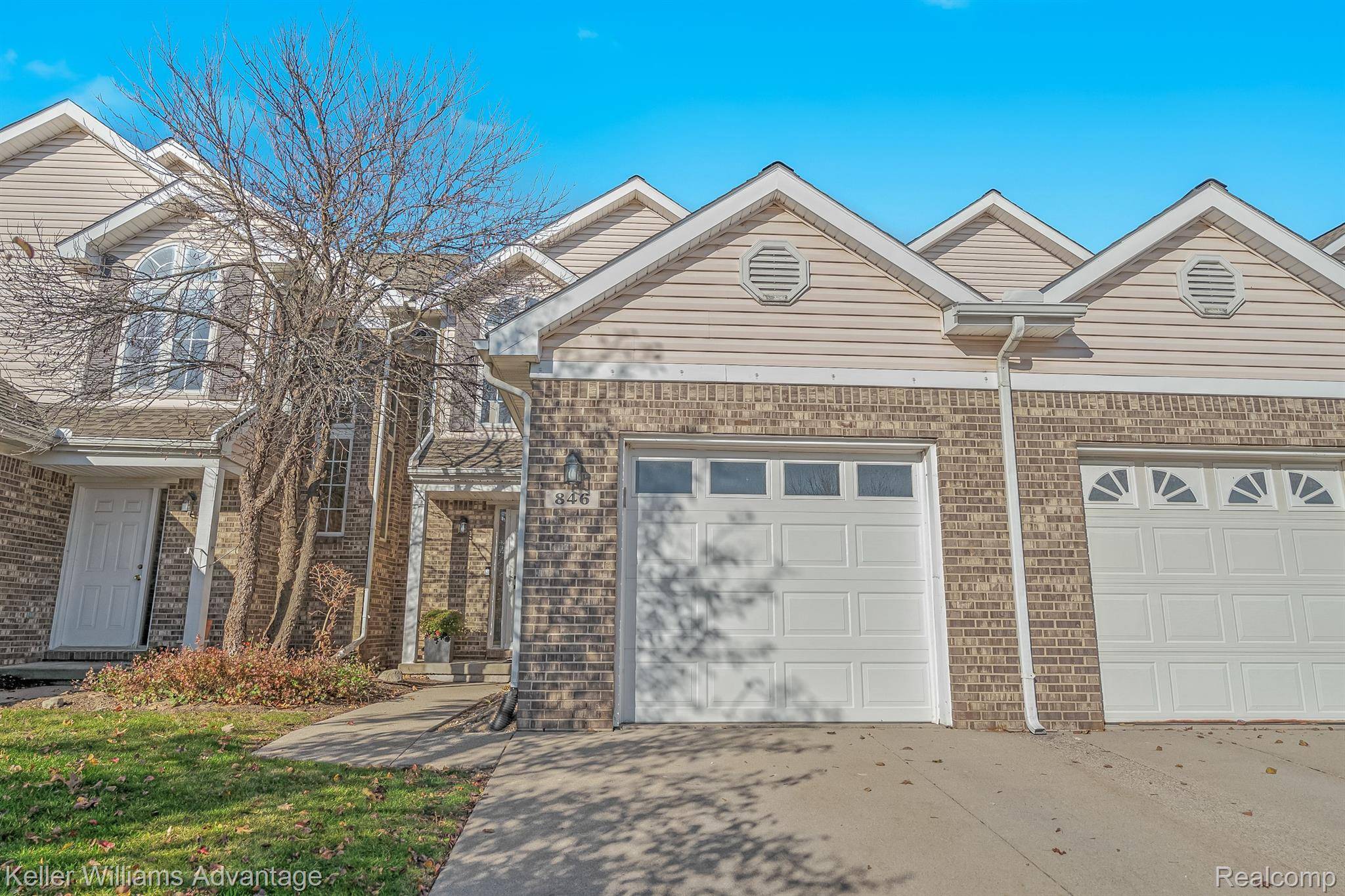 Wixom, MI 48393,846 Natures Cove Ct. CT