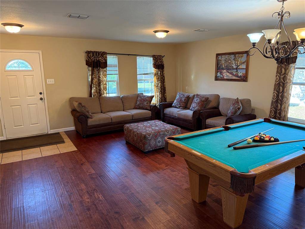 Denton, TX 76210,5718 Green Ivy Road