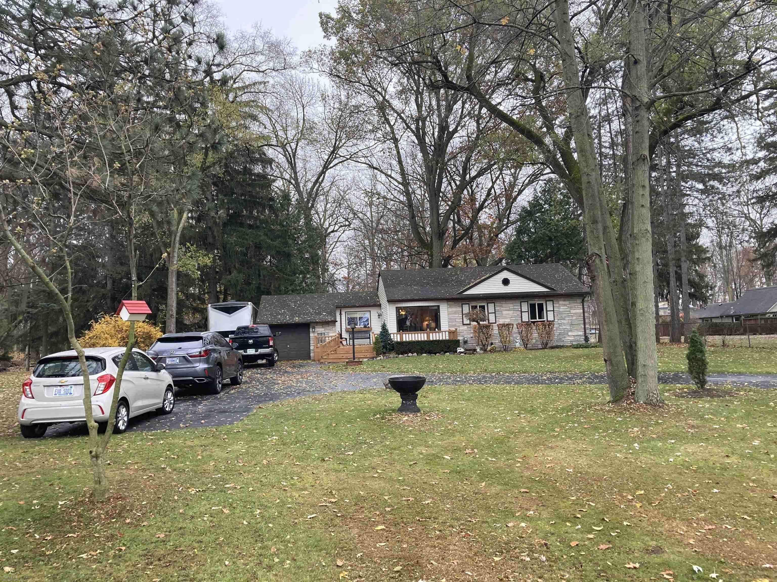 Clinton Township, MI 48036,15844 Millar