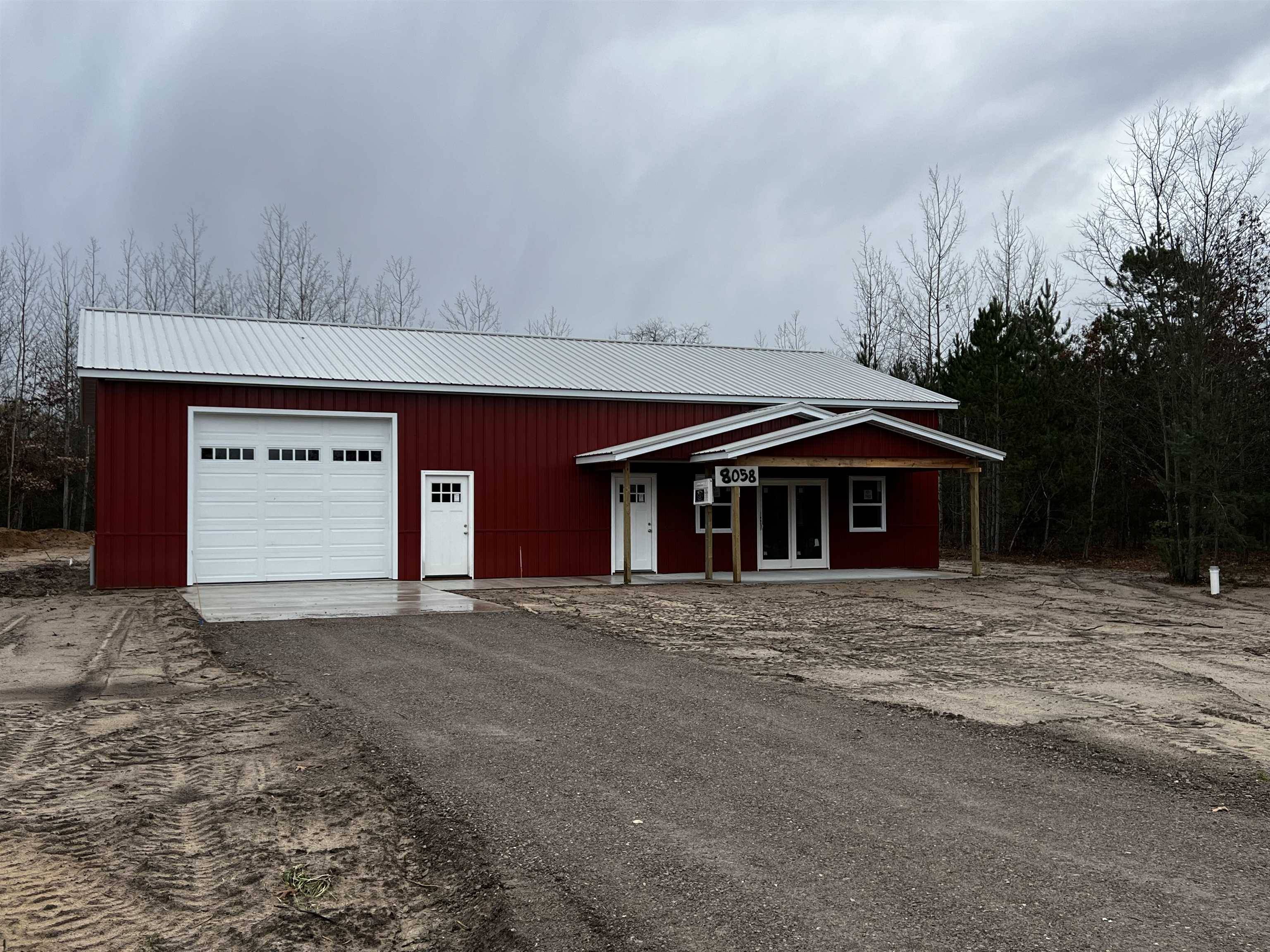 Rapid City, MI 49676,8058 NW Springwater