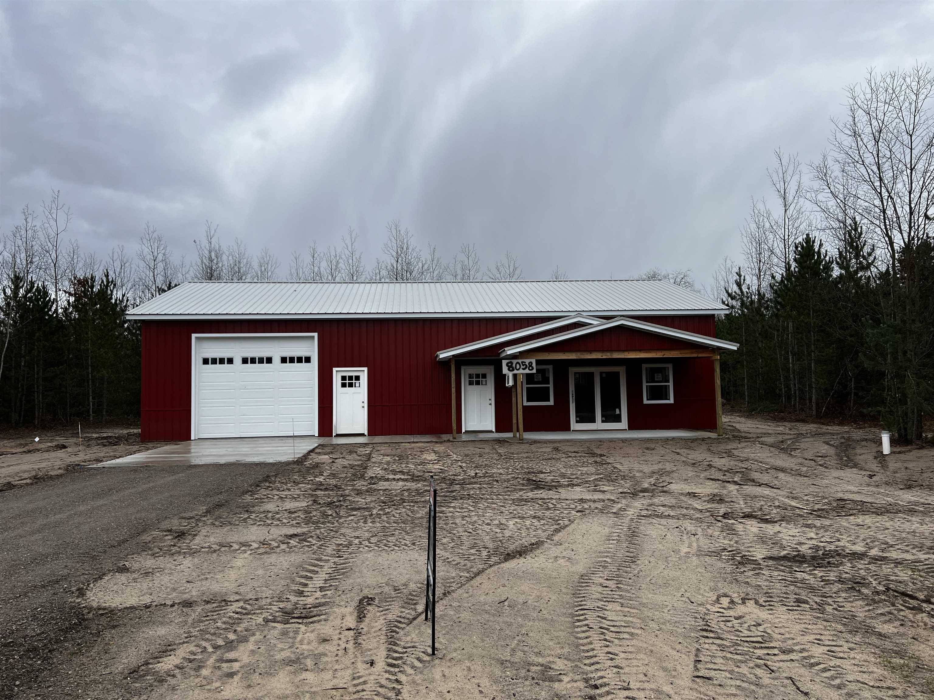 Rapid City, MI 49676,8058 NW Springwater