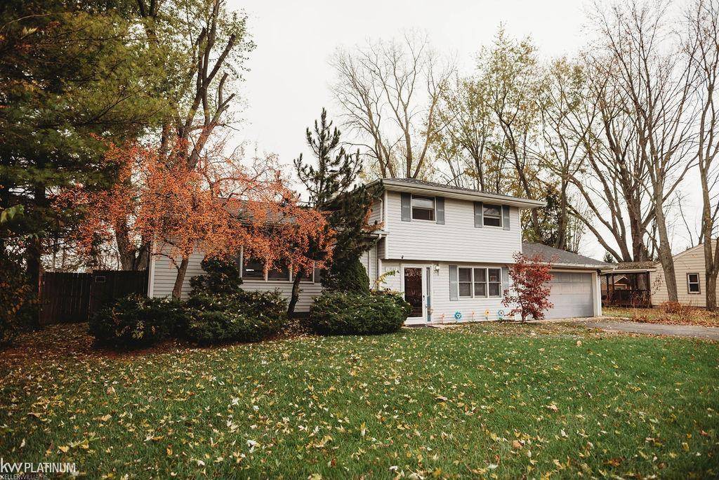 Romulus, MI 48174,17033 Central