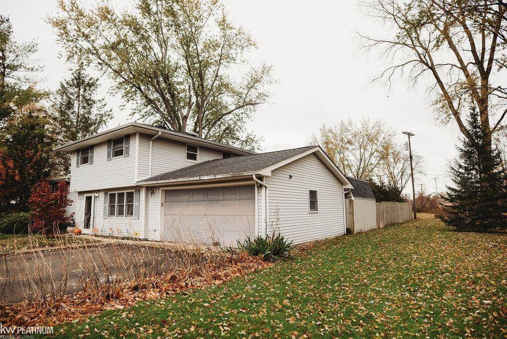 Romulus, MI 48174,17033 Central