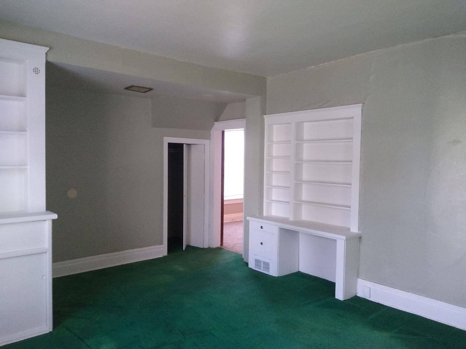 Flint, MI 48503,609 Thomson ST