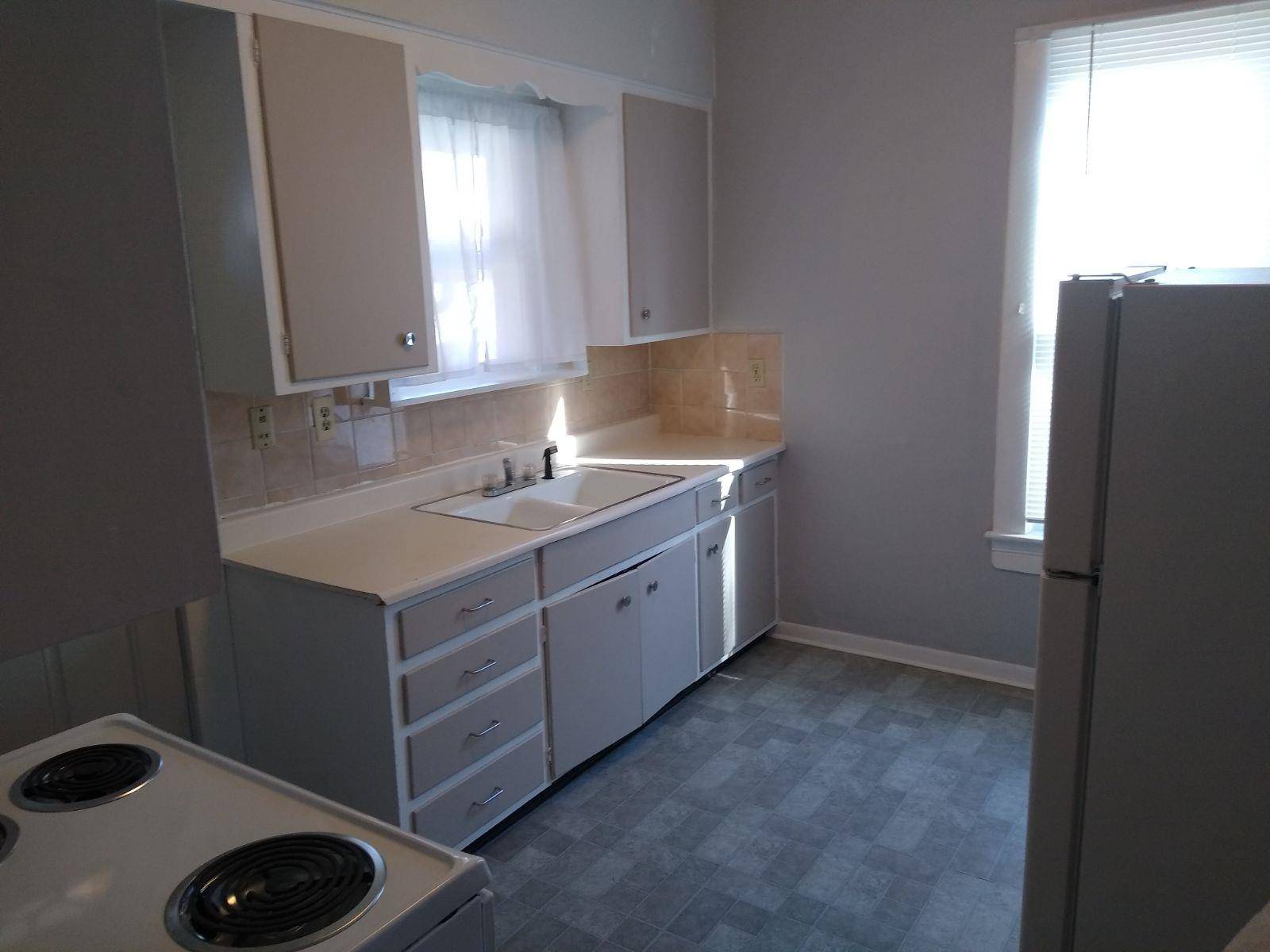 Flint, MI 48503,609 Thomson ST