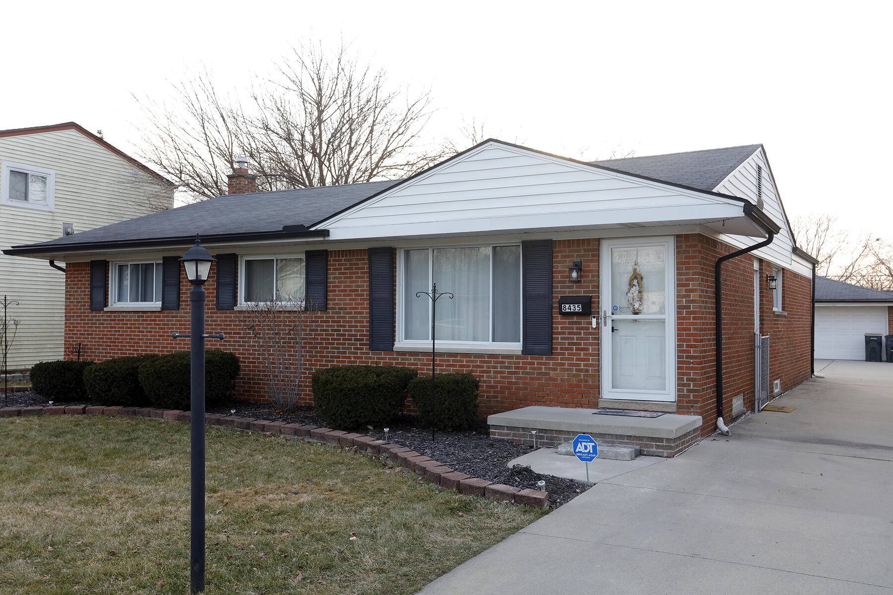 Canton, MI 48187,8435 Alton ST