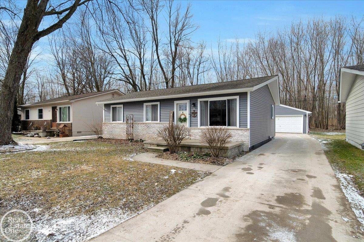 Harrison Twp, MI 48045,39545 Detroit