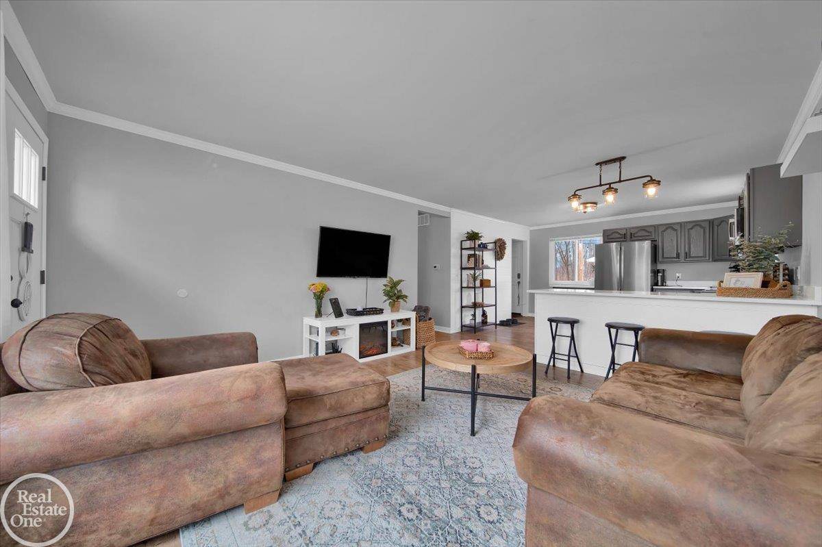 Harrison Twp, MI 48045,39545 Detroit