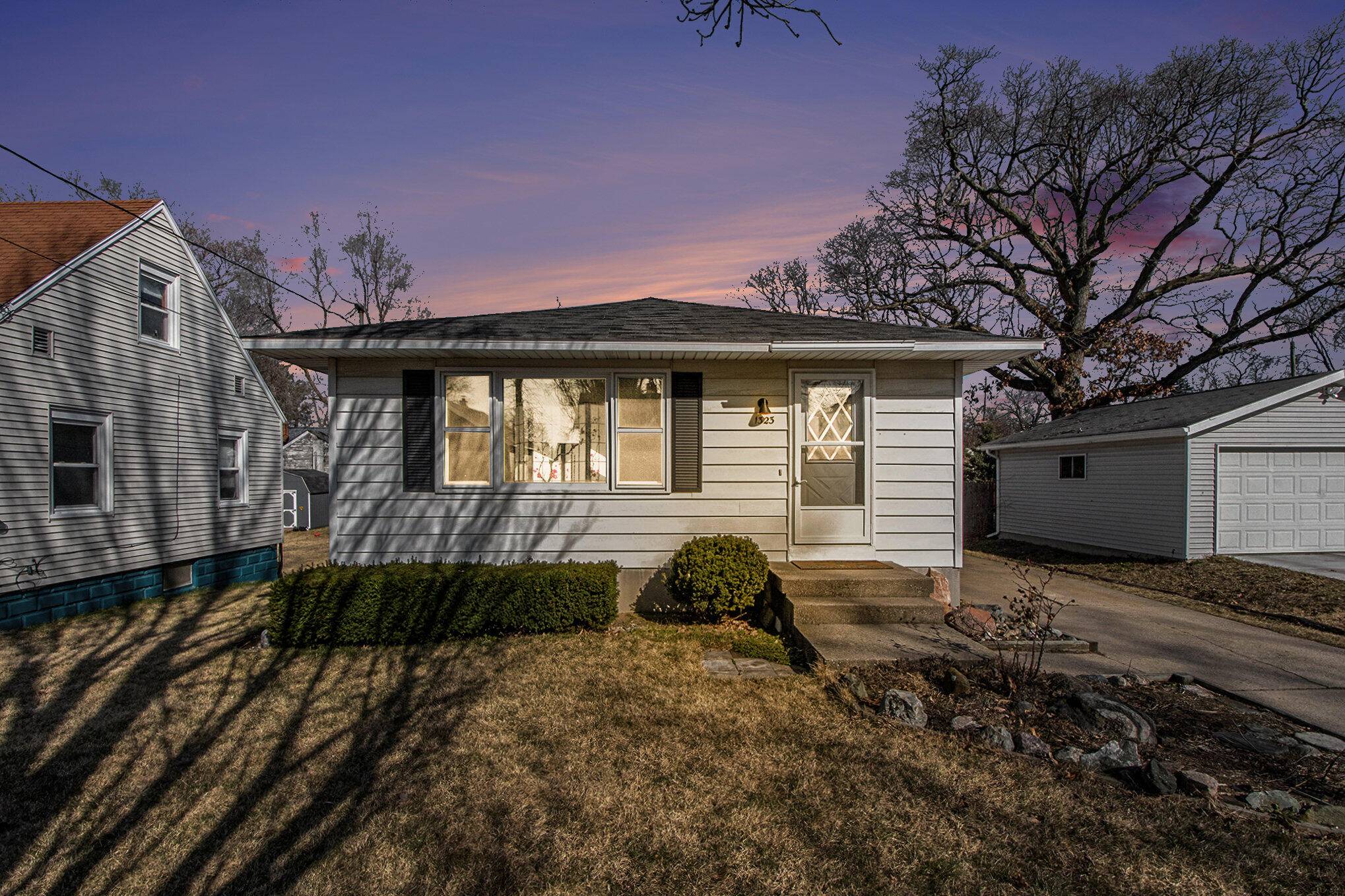 Grand Rapids, MI 49503,1323 Mason ST NE