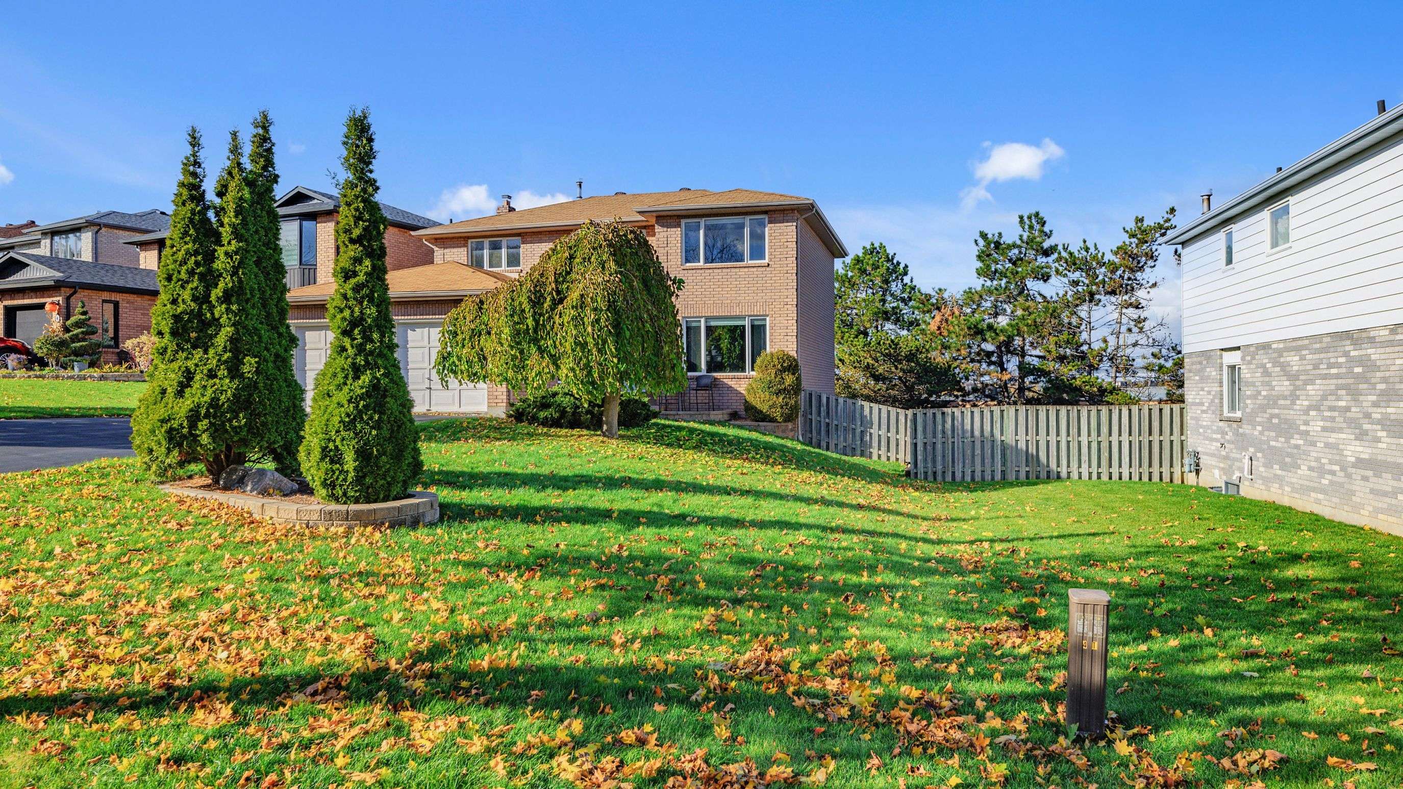 Barrie, ON L4N 5P5,4 Trillium CRES